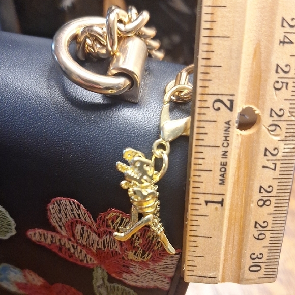 Gold Dinosaur Charm - Picture 5 of 5